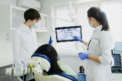 为何牙医拒绝“线上看牙”？